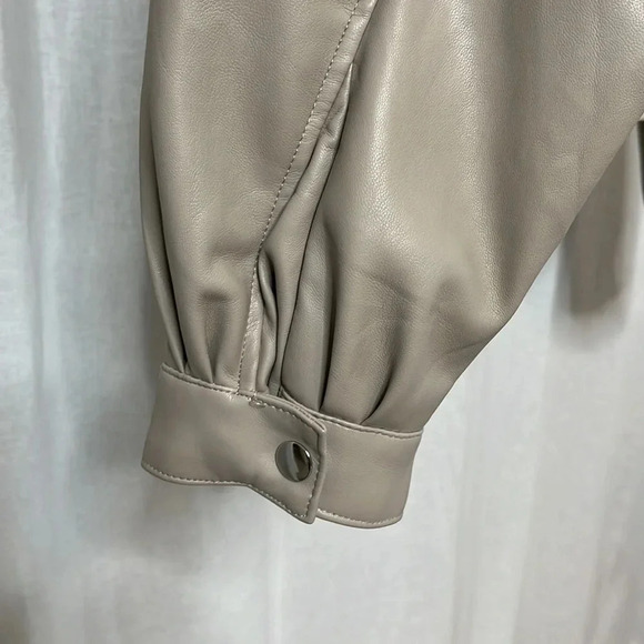 NWOT Faux Leather Cropped Lined Jacket, Size M - Picture 5 of 10